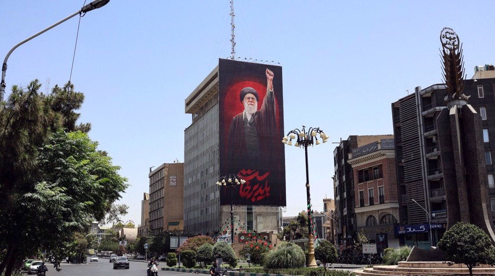 ایران فوج The ceremonies will continue through Monday with a funeral procession along a 10-kilometer route, followed by rites in the holy city of Qom on July 7, Iraq on July 8 and burial in Mashhad on July 9.